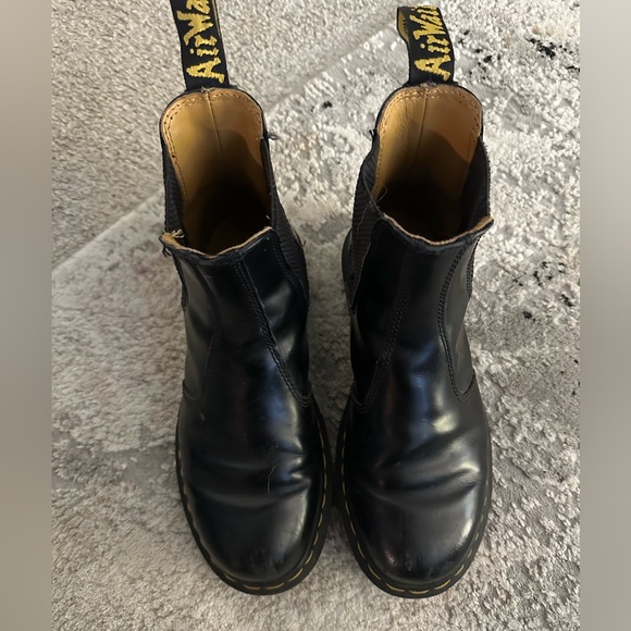 Doc Martens 2976 WOMEN'S LEATHER CHELSEA BOOTS size 39 / US women’s 8 / men’s 7 - Picture 3 of 10